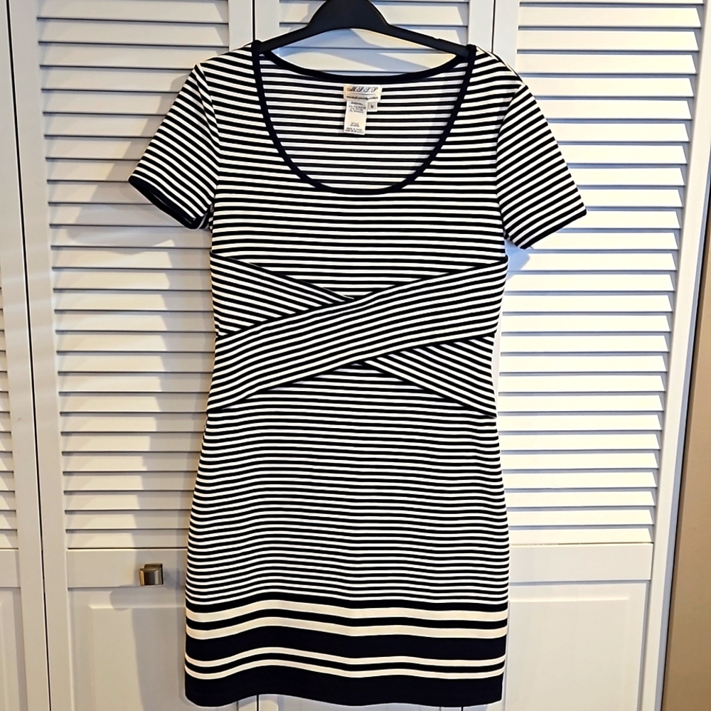 MSSP KNIT SHORT SLEEVE DRESS sz M